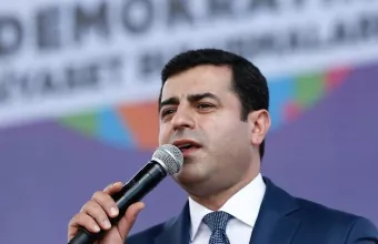 Φυλακισμένος Ντεμιρτάς: Ενωθείτε κατά Ερντογάν - Αγωνιστείτε για τη Δημοκρατία