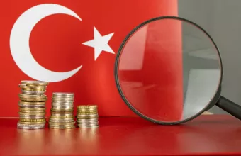 Τουρκία: Χαμηλό Απριλίου κατέγραψε η λίρα- «Ξεπουλάνε» τα κρατικά ομόλογα σε δολάριο