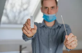 Kορωνοϊός- Self Tests: Πώς θα γίνει η διάθεση τους από Δευτέρα 10/5