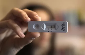 Self test: Στις 5 Μαΐου φτάνουν 2,5 εκατ. self test από Κίνα - Πόσα θα λάβει συνολικά η Ελλάδα