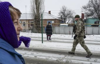 Ουκρανία: Δύο στρατιώτες σκοτώθηκαν από φιλορώσους αυτονομιστές στα ανατολικά