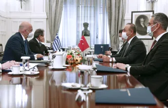 Διπλωματικές πηγές: Προγράμματα οικονομικής συνεργασίας εγκρίθηκαν στη συνάντηση Δένδια- Τσαβούσογλου