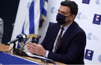 Κικίλιας: Εθνικό θέμα ο εμβολιασμός - 43 έτη η διάμεση ηλικία των επιβεβαιωμένων κρουσμάτων