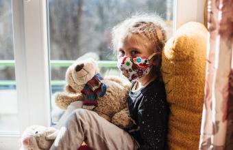 Κορωνοϊός: Αυξημένος κίνδυνος λοίμωξης του ανώτερου αναπνευστικού σε παιδιά λόγω της Όμικρον