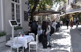 Χωρίς όριο οι καθήμενοι ανά τραπέζι - Τι εισηγήθηκε η Επιτροπή για την εστίαση