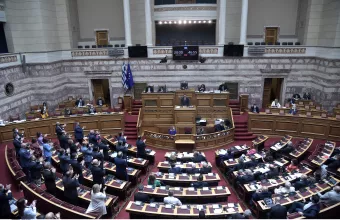 Με 158 «ΝΑΙ» από σύσσωμη την Κ.Ο. της ΝΔ υπερψηφίστηκε το εργασιακό νομοσχέδιο