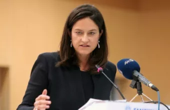 Κεραμέως για άνοιγμα σχολείων: Διασφάλιση της δια ζώσης εκπαίδευσης