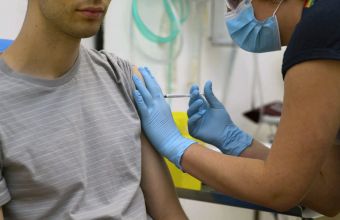 Κορωνοϊός- Βέλγιο: Πράσινο φως στον εμβολιασμό νέων 16-17 ετών 