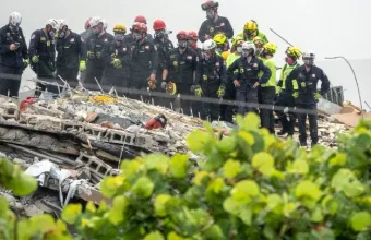 Μαϊάμι- Κατάρρευση πολυκατοικίας: Αυξήθηκαν στους 9 οι νεκροί 