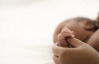To «μικρότερο μωρό στον κόσμο» βγήκε από τη ΜΕΘ μετά από 13 μήνες-Ζύγιζε 212 γραμμάρια