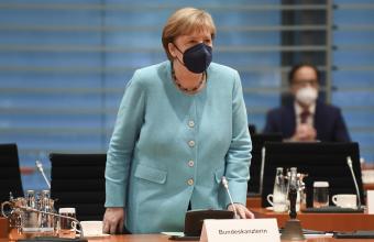 Μέρκελ: Δραματική η κατάσταση στη Γερμανία λόγω κορωνοϊού- Έκκληση για εμβολιασμό 