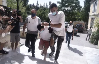 Έγκλημα στη Δάφνη: Δίωξη για ανθρωποκτονία από δόλο στο συζυγοκτόνο