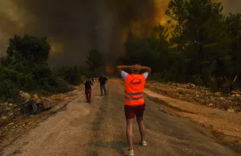 Τουρκία: Πυρκαγιές στα δυτικά, χιόνι στο ανατολικό τμήμα