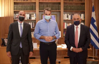 Συνάντηση Μητσοτάκη- Χατζηθεοδοσίου για στήριξη  επιχειρήσεων σε πυρόπληκτες περιοχές (pic)