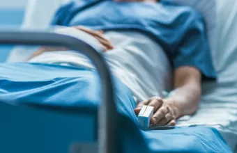 Διασωληνωμένη 15χρονη με κορωνοϊό στο Αγλαΐα Κυριακού 