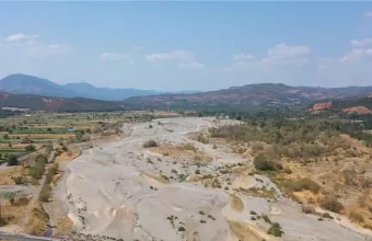 Αγοραστός: Αργοπεθαίνει ο Πηνειός ποταμός! Συγκλονιστικά πλάνα χωρίς σταγόνα νερό 