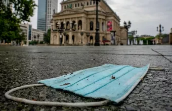 Οι Ευρωπαϊκές χώρες που χαλαρώνουν τα μέτρα - Που πετάνε τις μάσκες 