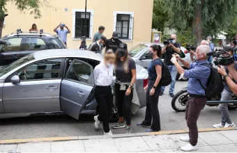 Υπόθεση Κοκαΐνη: Προφυλακιστέοι το γνωστό μοντέλο και ο ποδοσφαιριστής σύντροφός της