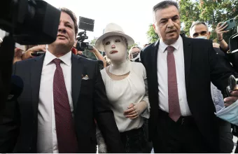 Επίθεση με βιτριόλι -Δίκη: Η δήλωση της κατηγορουμένης για την απουσία της 