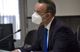 Σταϊκούρας: Παροδικό το κύμα ανατιμήσεων - Μέτρα στήριξης από τον πρωθυπουργό στη ΔΕΘ 