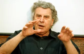 Τσίπρας για Μίκη Θεοδωράκη: Έδωσε νέο νόημα στην ελευθερία, τον πολιτισμό, την τέχνη, τη συμμετοχή