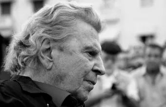 Οικογένεια Θεοδωράκη: Σε τριήμερο λαϊκό προσκύνημα θα εκτεθεί η σορός του Μίκη