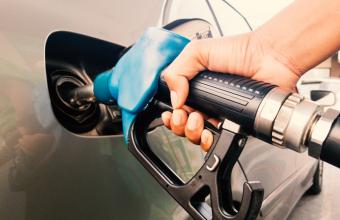 Πρατήρια: 50-90 εκατ. ευρώ ετησίως χάνουν οι καταναλωτές από νοθευμένα καύσιμα