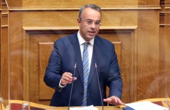 Σταϊκούρας: Άφησε ανοιχτό το ενδεχόμενο να μειωθεί ο ΦΠΑ
