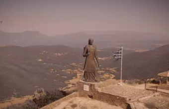 Οι Ηπειρώτισσες στο μέτωπο του '40: Το εκπληκτικό άγνωστο Μνημείο ύμνος προς τη γυναίκα (video)