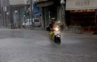 Μπάλλος: Έφθασαν στην Αττική οι καταιγίδες (live χάρτης - vids) – Η πρόγνωση 