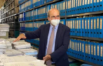 Χατζηδάκης κατά υπαλλήλων του ΕΚΦΑ: Αναλγησία με 444 χήρες ναυτικών - Να κάνουν τη δουλειά τους