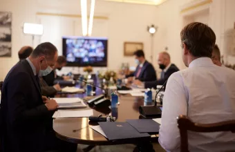 Συνεχείς κυβερνητικές συσκέψεις για εθνικά μέτρα στήριξης πριν τη Σύνοδο του Μαΐου