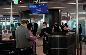 Στην Ευρώπη η μετάλλαξη Όμικρον – Σε ποιες χώρες έχουν εντοπιστεί κρούσματα