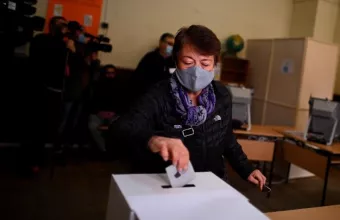 Βουλγαρία: Ανανέωση της εμπιστοσύνης προς τον Ρούμεν Ράντεφ