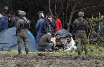 Η Πολωνία ετοιμάζεται για «έως και ένα εκατoμμύριο» πρόσφυγες σε ένα πόλεμο στην Ουκρανία 