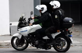 O ευγενικός αστυνομικός και η κατάρριψη των στερεοτύπων