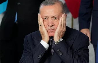 Ο Ερντογάν κάλεσε τους Τούρκους να κρατήσουν τις λίρες τους και μετά η... λίρα έπεσε