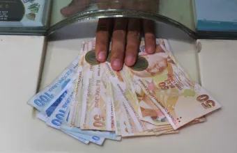 Τουρκία: Στο 73,5% ο πληθωρισμός – Κατακρημνίζεται η λίρα