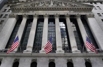 Wall Street: Νέο ξεπούλημα για τις μετοχές περιφερειακών τραπεζών