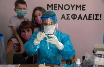 Φόβοι για έξαρση του κορωνοϊού το καλοκαίρι