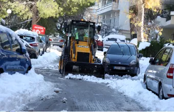 Δήμος Αθηναίων: Χωρίς χιόνια το οδικό δίκτυο - Πάνω από 200 τόνοι αλάτι στους δρόμους της πόλης