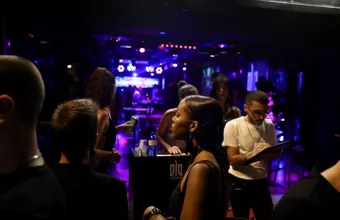 Σταθερή πορεία αποκλιμάκωσης της πανδημίας και χαλάρωση των μέτρων 