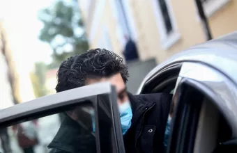 Δίωξη στον ιερέα για τον βιασμό 14χρονης - Τίθεται σε αργία με απόφαση Ιερώνυμου