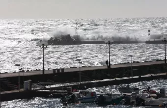 Έκτακτο δελτίο της ΕΜΥ: Ισχυρές βροχές, χιόνια και θυελλώδεις άνεμοι από Τρίτη έως Πέμπτη