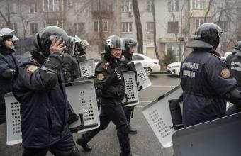 «Δεκάδες διαδηλωτές νεκροί» από τα άγρια επεισόδια στο Καζακστάν - 12 αστυνομικοί μεταξύ των θυμάτων