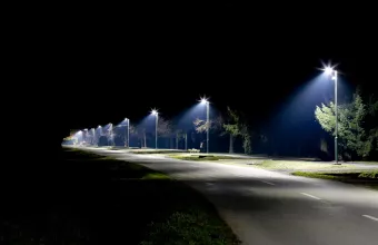 Ξεκινά η εγκατάσταση φωτιστικών σωμάτων led στο οδικό δίκτυο της Αττικής