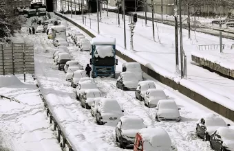 Κατατέθηκε η πρώτη αγωγή κατά της Αττικής Οδού από εγκλωβισμένη οδηγό