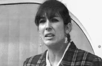 Η Ghislaine Maxwell καθαρίζει τις τουαλέτες της φυλακής για 15 σεντς την ώρα
