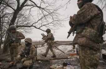 Επικίνδυνη κλιμάκωση στην Ουκρανία: Η Ρωσία παρατείνει τις κοινές στρατιωτικές ασκήσεις με τη Λευκορωσία 