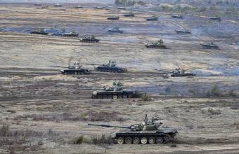 «Νέα» ανάπτυξη ρωσικών τεθωρακισμένων και στρατευμάτων στα ουκρανικά σύνορα- Δείτε δορυφορικές εικόνες